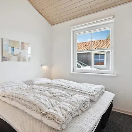 Nyaraló In With Sauna *