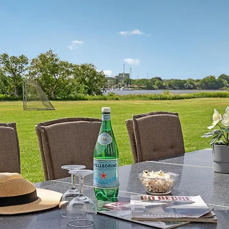 In With Sauna Nyaraló *